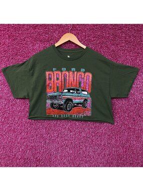 Junk Food Clothing Ford Bronco Off Road Ready Flea Market Women's Crop Tee Large